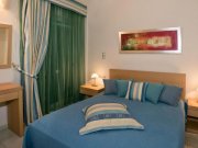 Roussospiti Kreta, Roussospiti: Einzigartige Villa mit separatem Apartment auf großem Grundstück mit Pool zu verkaufen Haus kaufen